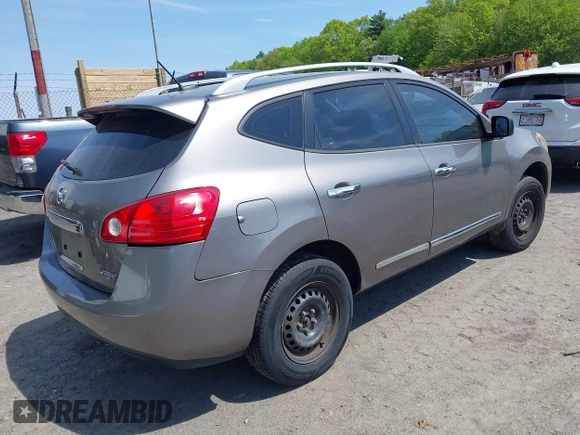 2015 Nissan Rogue S z VIN JN8AS5MV5FW758721, wystawiony jako IAAI lot #42237081 z przebiegiem 178 084 mil mil oraz . Historia ofert i sprzedaży dostępna na DreamBid. Obrazek 4.
