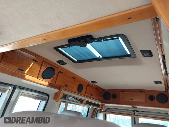 1996 Ford Econoline Cargo with VIN 1FDEE14N4THA59332, listed as a IAAI auction lot 42514910 with 107,511 mi miles and . Bid and sale history available at DreamBid. Image 13.