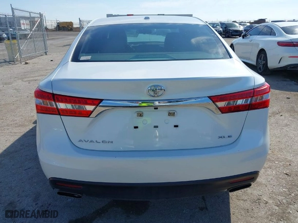 2015 Toyota Avalon Limited with VIN 4T1BK1EB8FU160482, listed as a IAAI auction lot 41663109 with 169,934 mi miles. Bid and sale history available at carsss.com. Image 16.