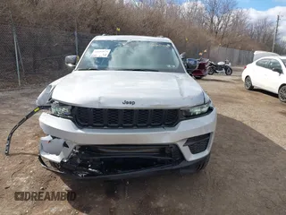 2023 Jeep Grand Cherokee Laredo with VIN 1C4RJHAG2PC660418, listed as a IAAI auction lot 41693879 with 4,295 mi miles and . Bid and sale history available at DreamBid. Image 19.