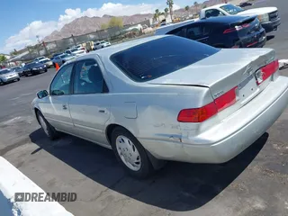 2001 Toyota Camry CE with VIN 4T1BG22K91U042316, listed as a IAAI auction lot 42060446 with 179,630 mi miles. Bid and sale history available at carsss.com. Image 3.