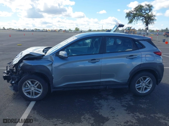 2020 Hyundai Kona SE with VIN KM8K1CAA7LU591838, listed as a IAAI auction lot 41789001 with 141,602 mi miles. Bid and sale history available at carsss.com. Image 15.