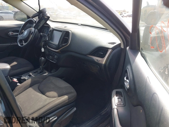 2016 Jeep Cherokee Latitude with VIN 1C4PJLCB9GW362961, listed as a IAAI auction lot 42113135 with 148,748 mi miles and . Bid and sale history available at DreamBid. Image 5.
