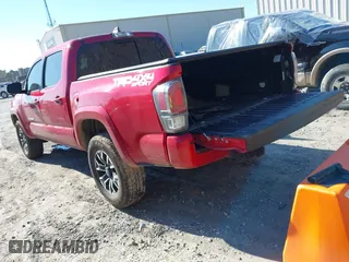 2023 Toyota Tacoma 4WD SR with VIN 3TYCZ5AN2PT165019, listed as a IAAI auction lot 41672156 with 32,813 mi miles. Bid and sale history available at carsss.com. Image 3.