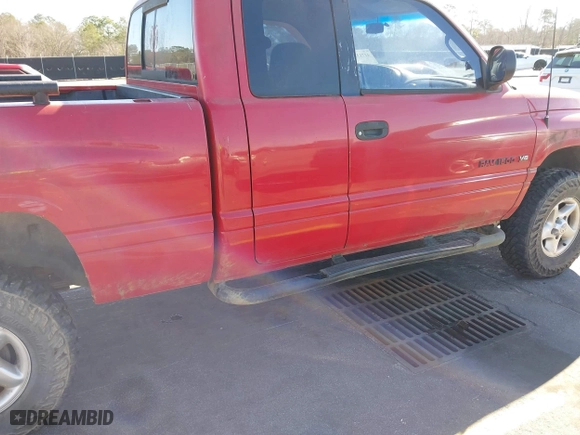 1998 Dodge Ram 1500 with VIN 3B7HF13Z7WG156722, listed as a IAAI auction lot 41713198 with 171,498 mi miles. Bid and sale history available at carsss.com. Image 6.