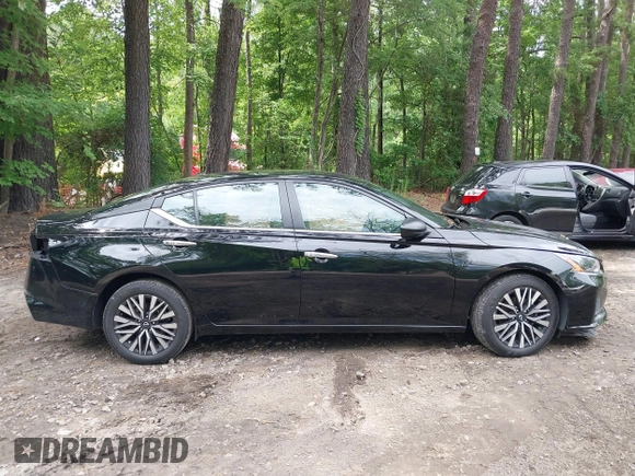 2024 Nissan Altima SV with VIN 1N4BL4DV4RN385761, listed as a IAAI auction lot 42453967 with 23,316 mi miles and . Bid and sale history available at DreamBid. Image 14.