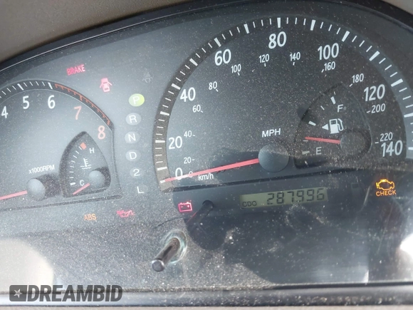 2003 Toyota Camry LE with VIN JTDBF32K730110278, listed as a IAAI auction lot 42033321 with 287,996 mi miles. Bid and sale history available at carsss.com. Image 7.