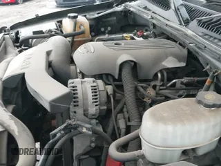 2005 Chevrolet Avalanche Z71 с VIN 3GNEK12ZX5G230639, выставлен на аукционе IAAI как лот 41470744 с пробегом 238 196 миль миль и . История ставок и продаж доступна на DreamBid. Изображение 12.