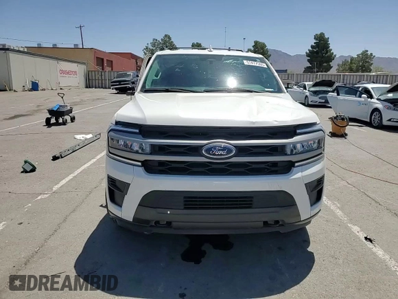 2024 Ford Expedition Max XLT с VIN 1FMJK1J80REA77729, выставлен на аукционе Copart как лот 57477565 с пробегом 20 697 миль миль и Списание • Salvage title. История ставок и продаж доступна на DreamBid. Изображение 14.