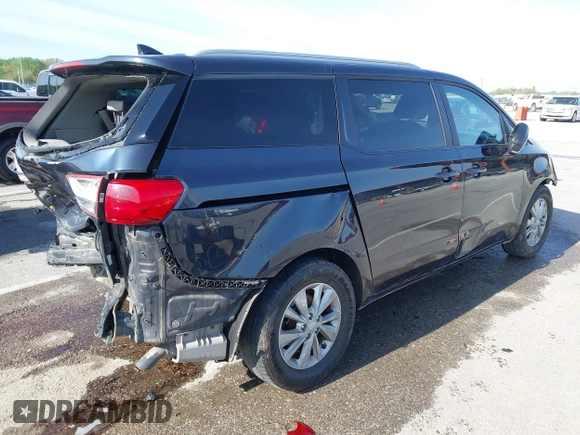 2017 Kia Sedona LX with VIN KNDMB5C19H6247894, listed as a IAAI auction lot 42069958 with 159,543 mi miles and . Bid and sale history available at DreamBid. Image 4.