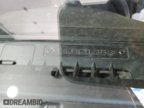 2012 Jeep Wrangler Arctic z VIN 1C4GJWBG2CL237343, wystawiony jako Copart lot #64674015 z przebiegiem 72 750 mil mil oraz Szkoda całkowita • Salvage title. Historia ofert i sprzedaży dostępna na DreamBid. Obrazek 13.