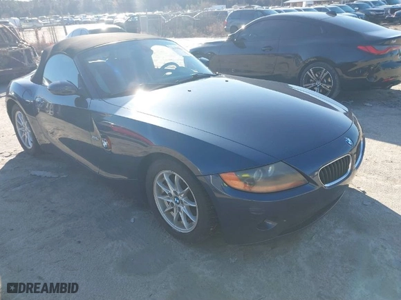 2004 BMW Z4 2.5i with VIN 4USBT33524LS48872, listed as a IAAI auction lot 41583182 with NaN miles. Bid and sale history available at carsss.com. Image 1.