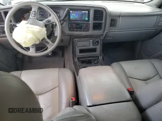 2006 GMC Sierra Denali z VIN 2GTEK63N661316610, wystawiony jako Copart lot #88360765 z przebiegiem 175 759 mil mil oraz Szkody całkowita. Historia ofert i sprzedaży dostępna na DreamBid. Obrazek 8.