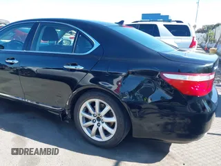 2008 Lexus LS 460 with VIN JTHBL46F385083603, listed as a IAAI auction lot 42085788 with Not Provided miles and . Bid and sale history available at DreamBid. Image 6.