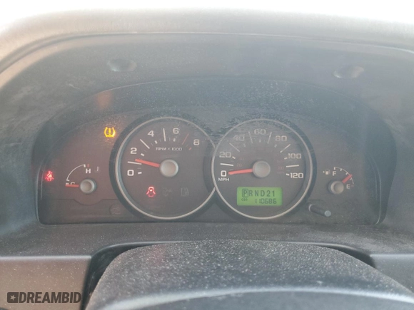 2007 Ford Escape XLS with VIN 1FMYU92Z87KA89317, listed as a Copart auction lot 82531204 with 110,686 mi miles and Salvage Title. Bid and sale history available at carsss.com. Image 9.