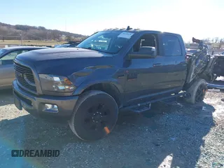 2018 Ram 2500 Big Horn with VIN 3C6UR5DJ8JG341352, listed as a IAAI auction lot 38465028 with 110,201 mi miles. Bid and sale history available at carsss.com. Image 17.