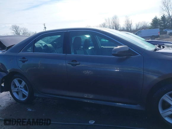 2012 Toyota Camry L with VIN 4T1BF1FK9CU201538, listed as a IAAI auction lot 41843296 with 136,902 mi miles. Bid and sale history available at carsss.com. Image 13.
