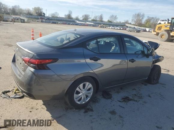 2020 Nissan Versa S z VIN 3N1CN8DV8LL811333, wystawiony jako Copart lot #50971885 z przebiegiem 44 963 mil mil oraz Czysty tytuł • Clean title. Historia ofert i sprzedaży dostępna na DreamBid. Obrazek 3.