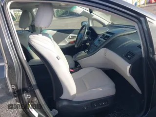 2010 Lexus HS 250h with VIN JTHBB1BA5A2001826, listed as a IAAI auction lot 41446582 with 197,871 mi miles and . Bid and sale history available at DreamBid. Image 5.