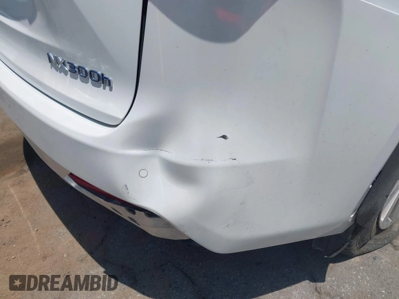 2021 Lexus NX 300h z VIN JTJDJRDZ0M2167722, wystawiony jako IAAI lot #42466047 z przebiegiem 33 117 mil mil oraz . Historia ofert i sprzedaży dostępna na DreamBid. Obrazek 20.
