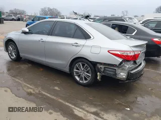2017 Toyota Camry XLE with VIN 4T1BF1FK5HU371774, listed as a IAAI auction lot 41521132 with 102,582 mi miles. Bid and sale history available at carsss.com. Image 3.