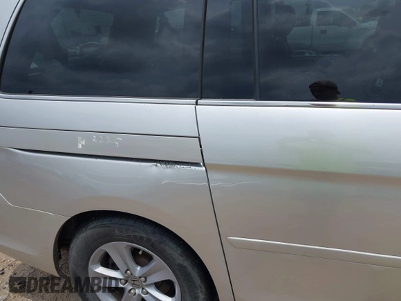 2009 Honda Odyssey Touring z VIN 5FNRL38979B052923, wystawiony jako IAAI lot #42427207 z przebiegiem 201 483 mil mil oraz . Historia ofert i sprzedaży dostępna na DreamBid. Obrazek 19.
