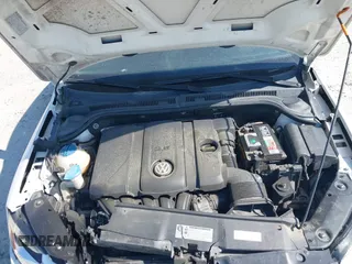 2013 Volkswagen Jetta SE с VIN 3VWDP7AJ2DM407606, выставлен на аукционе IAAI как лот 42028385 с пробегом 249 972 миль миль и . История ставок и продаж доступна на DreamBid. Изображение 10.