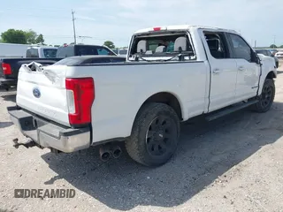 2017 Ford F-250 XL with VIN 1FT7W2AT0HEC24983, listed as a IAAI auction lot 42215560 with 89,539 mi miles and . Bid and sale history available at DreamBid. Image 4.