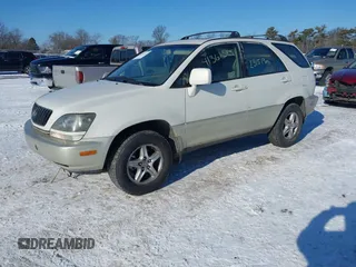1999 Lexus RX 300 Luxury SUV with VIN JT6HF10U9X0078840, listed as a IAAI auction lot 41361325 with 231,519 mi miles. Bid and sale history available at carsss.com. Image 2.