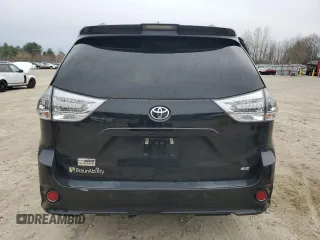 2018 Toyota Sienna SE with VIN 5TDXZ3DC3JS965024, listed as a Copart auction lot 51798835 with 51,267 mi miles and Salvage title. Bid and sale history available at DreamBid. Image 6.