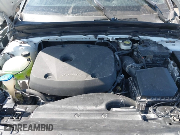 2021 Volvo XC40 R-Design z VIN YV4AC2HM8M2562007, wystawiony jako IAAI lot #42047885 z przebiegiem Nie podano mil oraz . Historia ofert i sprzedaży dostępna na DreamBid. Obrazek 10.