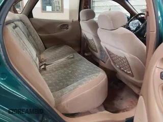 1996 Ford Taurus GL z VIN 1FALP52U5TG110582, wystawiony jako IAAI lot #40858639 z przebiegiem 57 965 mil mil oraz . Historia ofert i sprzedaży dostępna na DreamBid. Obrazek 8.