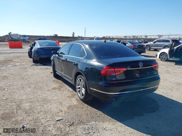 2016 Volkswagen Passat 1.8T SEL Premium with VIN 1VWCS7A31GC035550, listed as a IAAI auction lot 41478977 with 126,190 mi miles. Bid and sale history available at carsss.com. Image 3.