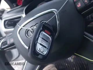 2014 Audi A7 Premium Plus z VIN WAUWGAFC0EN083417, wystawiony jako IAAI lot #41350273 z przebiegiem 163 402 mil mil oraz . Historia ofert i sprzedaży dostępna na DreamBid. Obrazek 11.