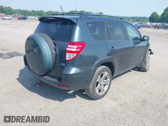 2010 Toyota RAV4 Sport z VIN 2T3RK4DV6AW026288, wystawiony jako IAAI lot #42470370 z przebiegiem 172 306 mil mil oraz . Historia ofert i sprzedaży dostępna na DreamBid. Obrazek 4.