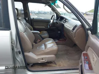 2000 Toyota 4Runner Limited with VIN JT3GN87R8Y0153390, listed as a IAAI auction lot 41795300 with 358,760 mi miles and . Bid and sale history available at DreamBid. Image 5.