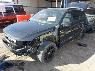 2019 Volkswagen Tiguan SE with VIN 3VV3B7AX2KM075179, listed as a IAAI auction lot 41728654 with 108,388 mi miles and . Bid and sale history available at DreamBid. Image 23.