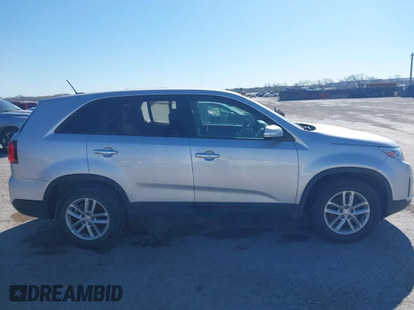 2014 Kia Sorento LX with VIN 5XYKT3A69EG454267, listed as a IAAI auction lot 41865480 with 150,922 mi miles. Bid and sale history available at carsss.com. Image 13.