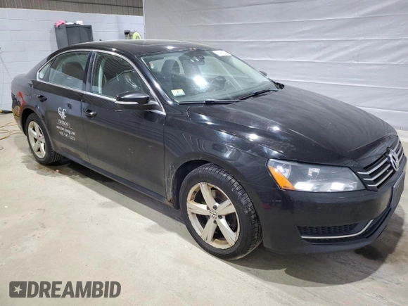 2012 Volkswagen Passat SE z VIN 1VWBP7A32CC075739, wystawiony jako Copart lot #51462155 z przebiegiem 246 675 mil mil oraz Czysty tytuł • Clean title. Historia ofert i sprzedaży dostępna na DreamBid. Obrazek 4.