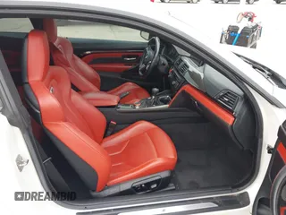 2015 BMW M4 z VIN WBS3R9C54FK329174, wystawiony jako IAAI lot #41923136 z przebiegiem 54 379 mil mil oraz . Historia ofert i sprzedaży dostępna na DreamBid. Obrazek 5.