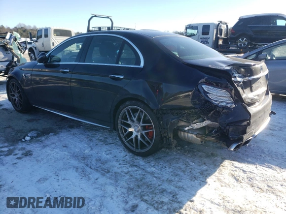 2019 Mercedes-Benz E 63 S AMG with VIN WDDZF8KB9KA569581, listed as a Copart auction lot 41450995 with 31,020 mi miles and Salvage Title. Bid and sale history available at DreamBid. Image 2.