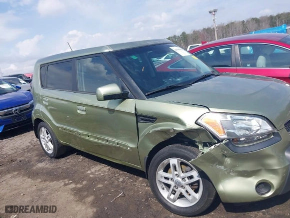 2010 Kia Soul ! with VIN KNDJT2A24A7148684, listed as a IAAI auction lot 41780462 with 95,834 mi miles. Bid and sale history available at carsss.com. Image 13.