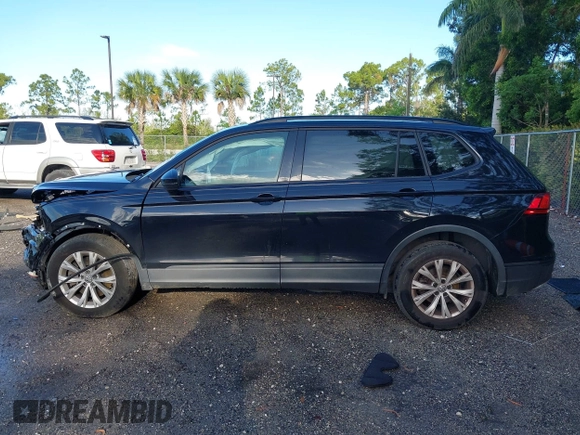 2020 Volkswagen Tiguan S z VIN 3VV1B7AX7LM133084, wystawiony jako IAAI lot #42597631 z przebiegiem 84 415 mil mil oraz . Historia ofert i sprzedaży dostępna na DreamBid. Obrazek 14.