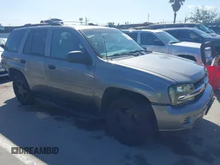 2007 Chevrolet TrailBlazer LT with VIN 1GNDS13S872111416, listed as a IAAI auction lot 41823518 with 143,628 mi miles and . Bid and sale history available at DreamBid. Image 1.