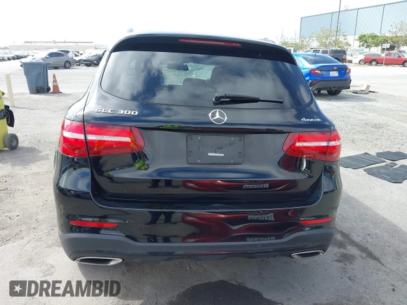 2019 Mercedes-Benz GLC 300 с VIN WDC0G4KB8KV193158, выставлен на аукционе IAAI как лот 42467565 с пробегом 45 798 миль миль и . История ставок и продаж доступна на DreamBid. Изображение 16.