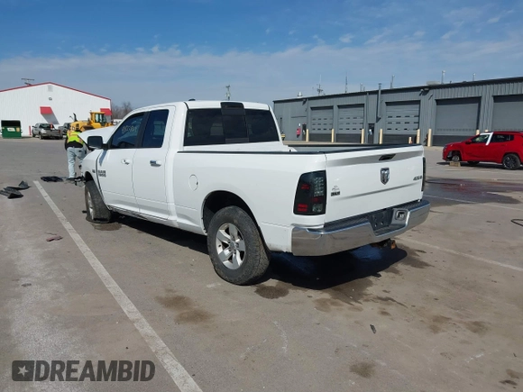 2016 Ram 1500 Outdoorsman z VIN 1C6RR7GT9GS327847, wystawiony jako IAAI lot #41823824 z przebiegiem 134 603 mil mil oraz . Historia ofert i sprzedaży dostępna na DreamBid. Obrazek 3.