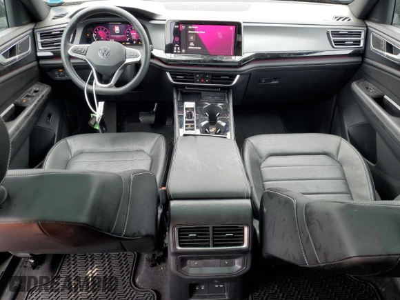 2024 Volkswagen Atlas SEL with VIN 1V2BE2CA2RC231602, listed as a Copart auction lot 59927465 with 16,022 mi miles and Salvage title. Bid and sale history available at DreamBid. Image 8.
