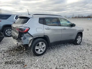 2022 Jeep Compass Altitude with VIN 3C4NJDBB5NT231527, listed as a Copart auction lot 80026874 with 15,664 mi miles and Non Repairable. Bid and sale history available at carsss.com. Image 3.