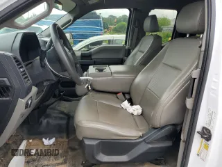 2017 Ford F-150 XL z VIN 1FTFX1EFXHKC26040, wystawiony jako Copart lot #55594585 z przebiegiem 76 490 mil mil oraz Szkoda całkowita • Salvage title. Historia ofert i sprzedaży dostępna na DreamBid. Obrazek 7.