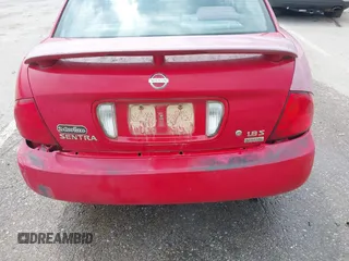 2005 Nissan Sentra S z VIN 3N1CB51D15L561438, wystawiony jako IAAI lot #42396400 z przebiegiem 317 093 mil mil oraz . Historia ofert i sprzedaży dostępna na DreamBid. Obrazek 14.